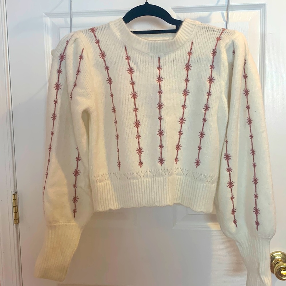 NWT Forever 21 White Sweater with Pink Embroidery Size M